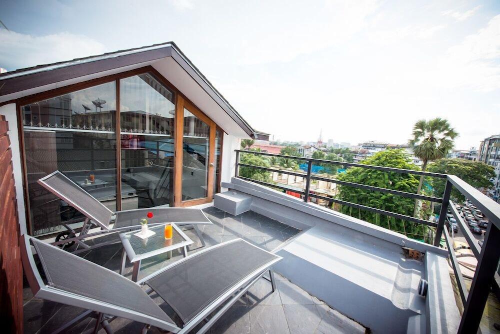เดอะ ลอฟต์ โฮเต็ล ดาวน์ทาวน์ ย่างกุ้ง Hotel ภายนอก รูปภาพ