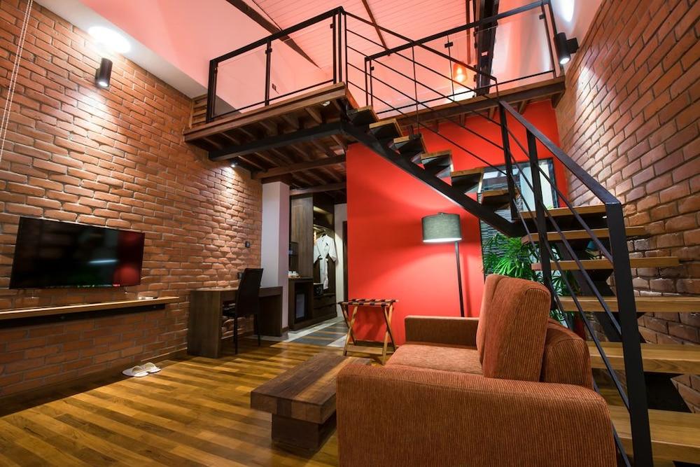 เดอะ ลอฟต์ โฮเต็ล ดาวน์ทาวน์ ย่างกุ้ง Hotel ภายนอก รูปภาพ