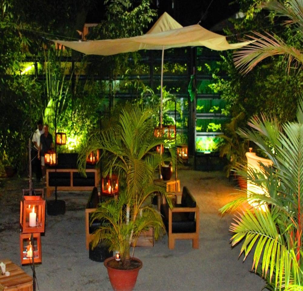 เดอะ ลอฟต์ โฮเต็ล ดาวน์ทาวน์ ย่างกุ้ง Hotel ภายนอก รูปภาพ