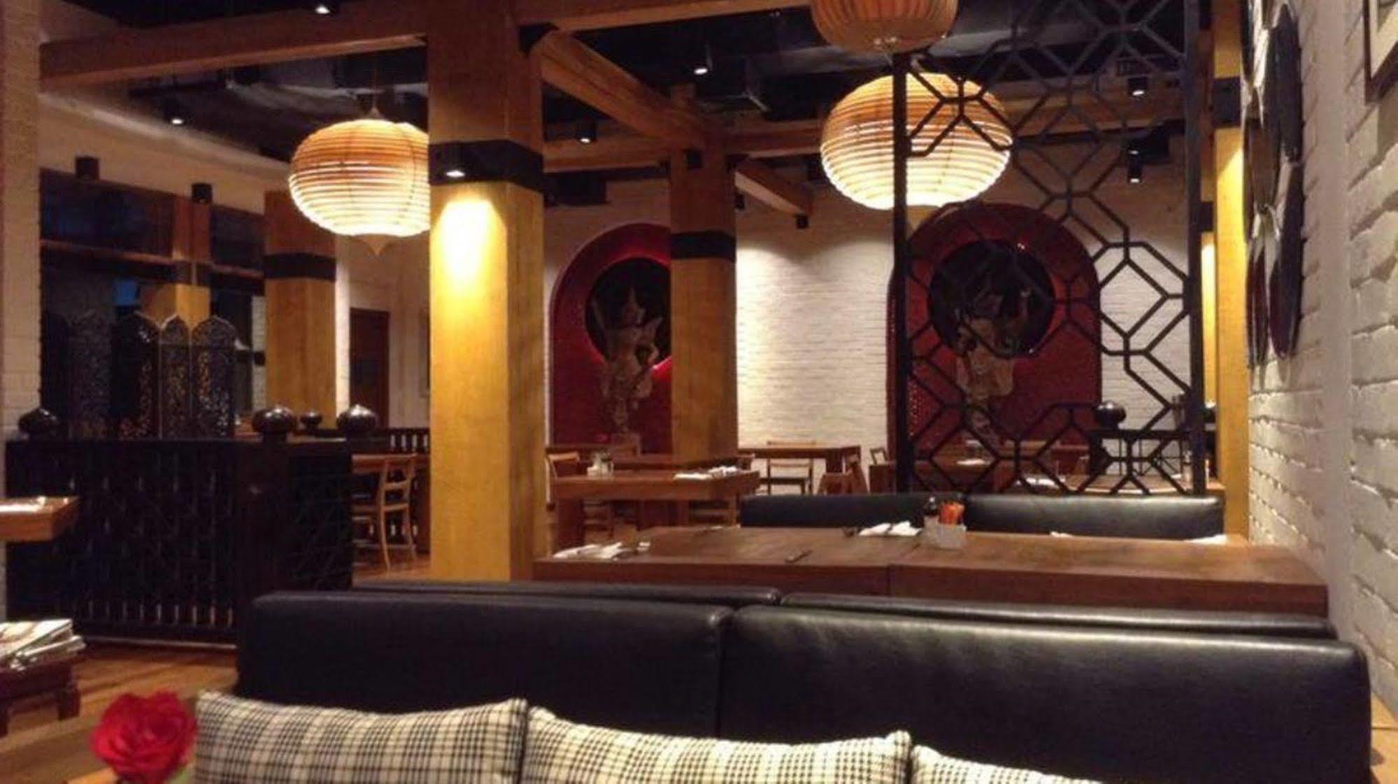 เดอะ ลอฟต์ โฮเต็ล ดาวน์ทาวน์ ย่างกุ้ง Hotel ภายนอก รูปภาพ